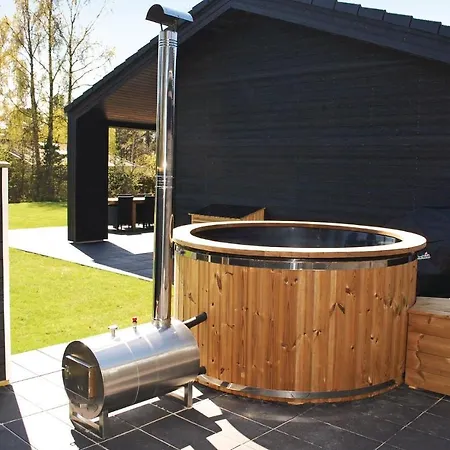 Four-bedroom Holiday In
