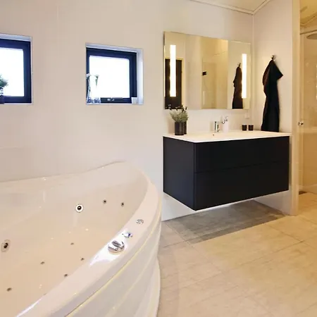 Four-bedroom Holiday In Casa de Férias